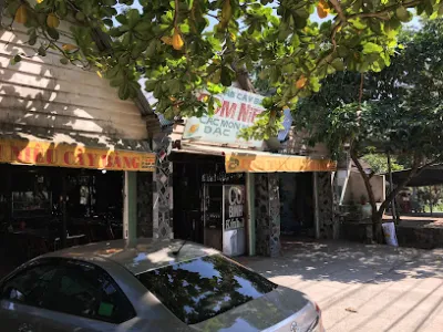 quán 79 cơm niêu cây bàng - nhà hàng