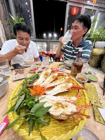 quán ăn gia đình sao việt - nhà hàng