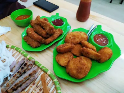 quán cơm 65 - quán ăn nhỏ