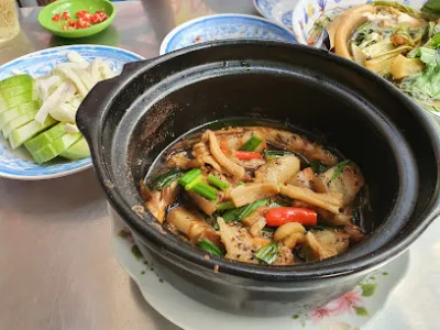 quán cơm anh thư - nhà hàng gia đình