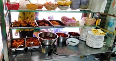 quán cơm bình dân cô thư - nhà hàng việt nam
