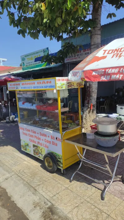 quán cơm bình dân - nhà hàng