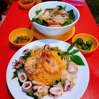 quán cơm - bún oanh - quán ăn nhỏ