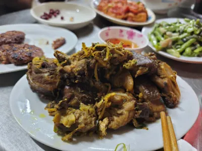 quán cơm hải chín - quán ăn nhỏ