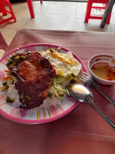 quán cơm hai dưởng - quán ăn nhỏ