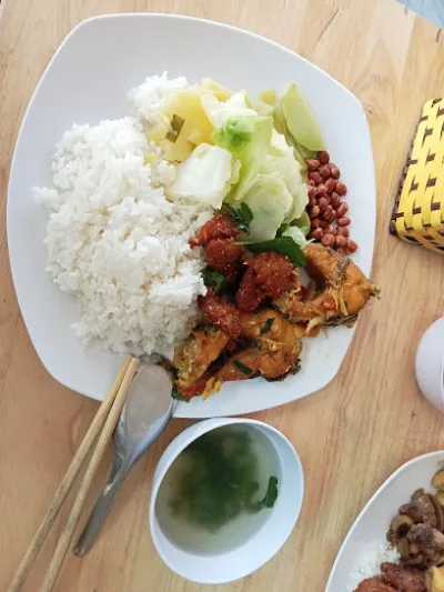 quán cơm luân giang - nhà hàng