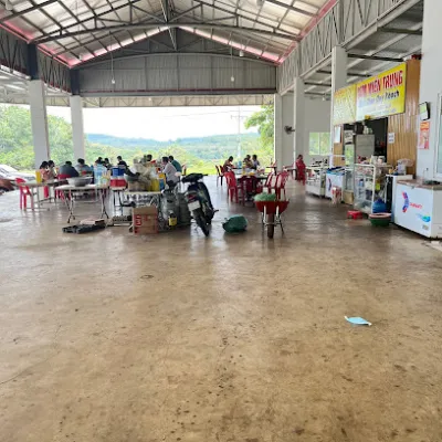 quán cơm miền trung quốc lộ 14 - nhà hàng