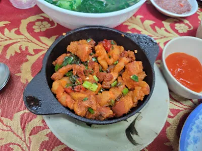 quán cơm niêu anh em 3 - quán ăn nhỏ