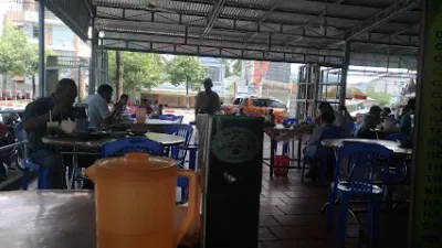 quán cơm rạng đông - quán ăn nhỏ