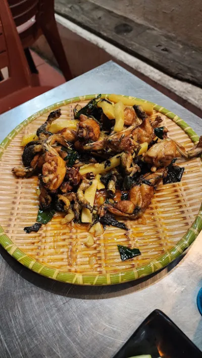 quán hải sản 8 nổ - nhà hàng hải sản