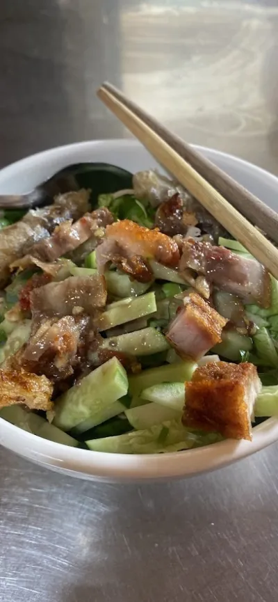 quán heo quay - thảo 102 - duy tân - quán ăn nhỏ