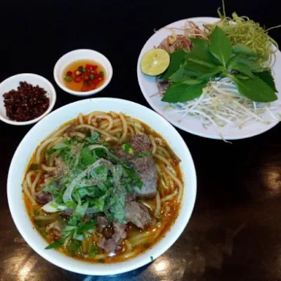 quán ốc sạch 2 tháng 4 - nhà hàng