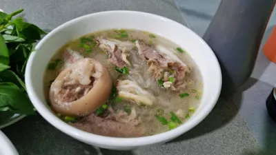 quán phở 2 ú - nhà hàng phở