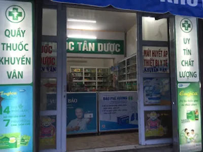 quây thuôc khuyên vân - hiệu thuốc