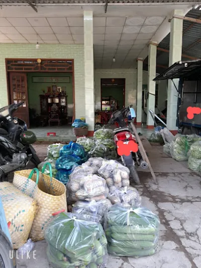 rau củ quả...a.khâm - nhà bán buôn rau quả