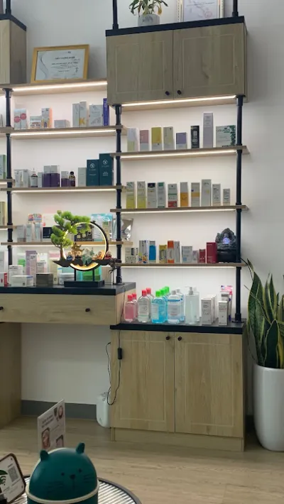 rebi beauty - spa trị mụn, nặn mụn, triệt lông uy tín hcm