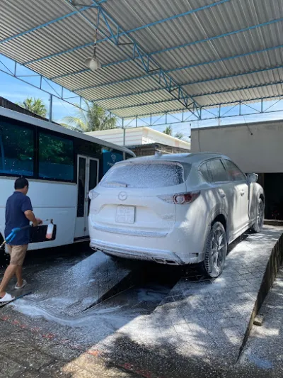 rửa xe đố - bãi rửa xe ô tô
