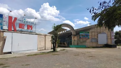 sân vận động thị xã ba đồn - cửa hàng quần áo nữ