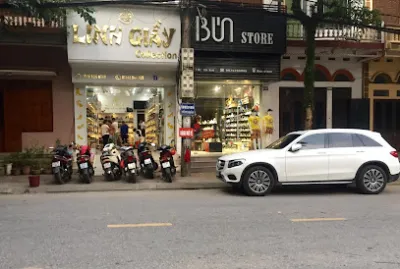 shop linh giày yên bái - cửa hàng