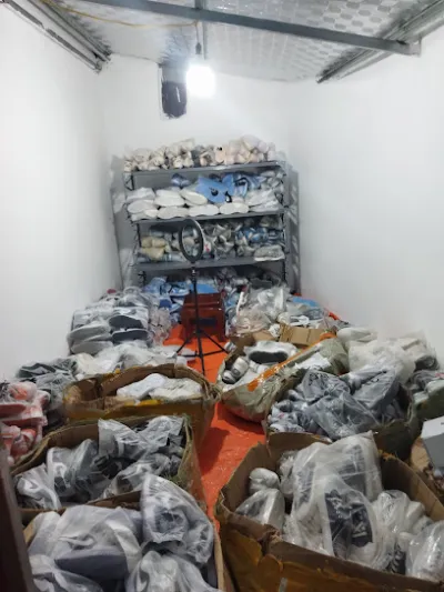 sơn chuyên giầy sneaker - cửa hàng giày dép