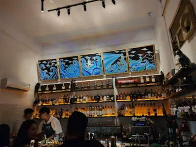 sóng - coffee  mixology - quán rượu