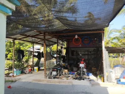 sửa xe hậu - rửa xe - cửa hàng sửa chữa xe máy