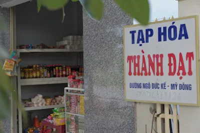 tạp hoá thành đạt - cửa hàng bách hóa