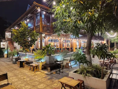 the wooden house - quán cà phê