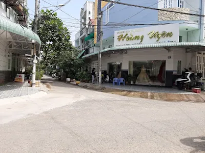 tiệm áo cưới hoàng uyên - cửa hàng bán đồ cưới