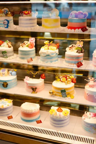 tiệm bánh tháng năm - cửa hàng bánh