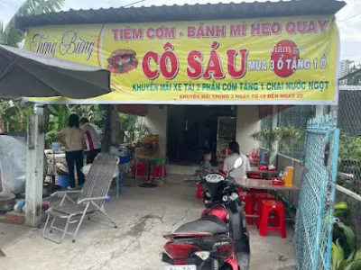 tiệm cơm heo quay cô sáu - cửa hàng thịt