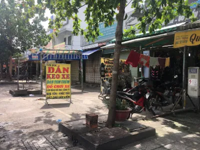 tiệm dán decal keo xe 81 - cửa hàng phụ tùng xe ô tô