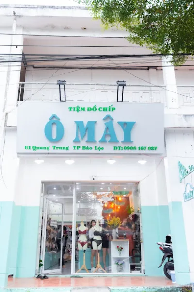 tiệm đồ chip ô mây - cửa hàng quần áo