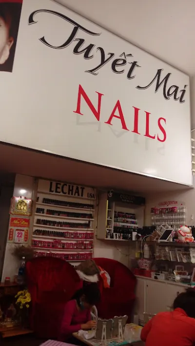 tiệm nail tuyết mai - thẩm mỹ viện