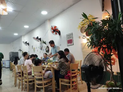 tiệm ốc góc nhà xanh - nhà hàng