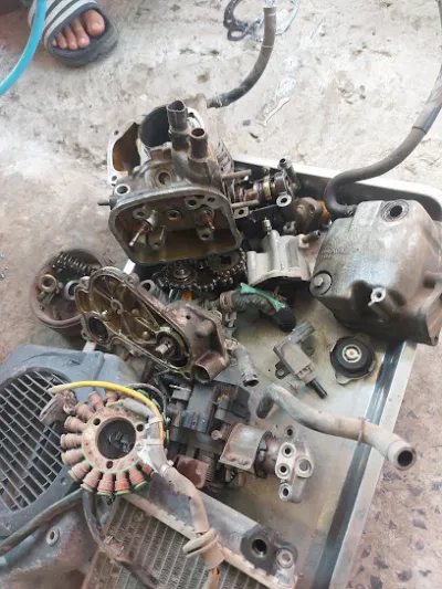 tiệm sửa xe hồng phúc - cửa hàng sửa chữa xe máy