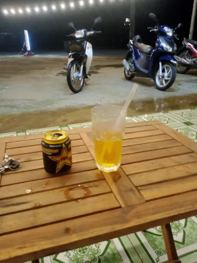 tiệm trà sữa sương bay - trà trân châu