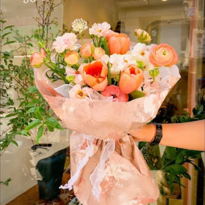to the moon and back flowers - chợ hoa to the moon and back flowers - chợ hoa
