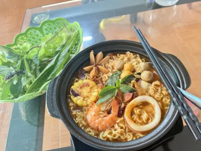 trà sữa ăn vặt hạnh tây - quán cà phê