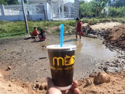 trà sữa cafe mèo - quán cà phê