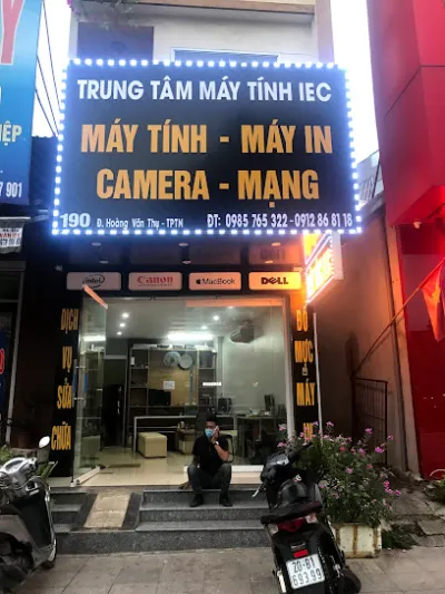 trung tâm máy tính iec - cửa hàng máy tính