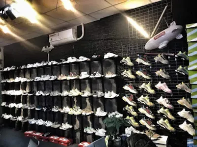 underground sneaker long an - cửa hàng giày dép