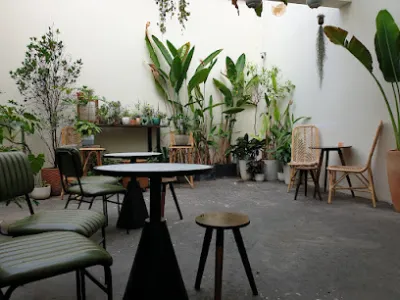 unique cafe - quán cà phê