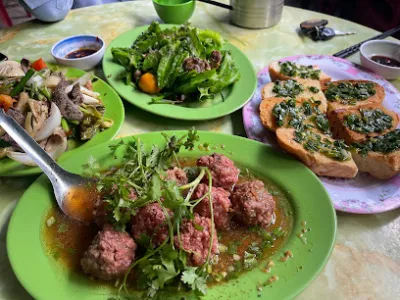 út hoá quán - quán ăn nhỏ