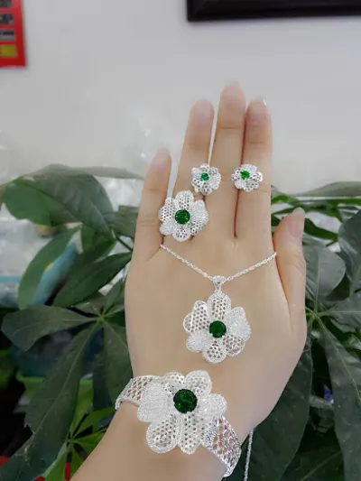 vàng bạc tại thái nguyên - vàng bạc sánh oanh - cửa hàng bán buôn trang sức
