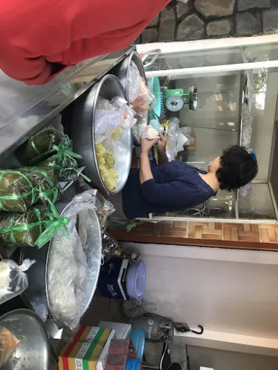 xôi chè cô hoa - nhà hàng chuyên phục vụ bữa sáng