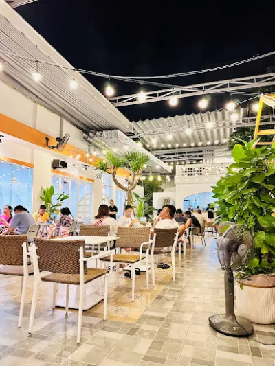 zone 82 coffee and children playground - quán cà phê