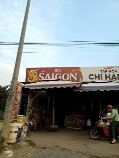 Địa điểm, cửa hàng tiệm tạp hóa Địa điểm, cửa hàng tiệm tạp hóa