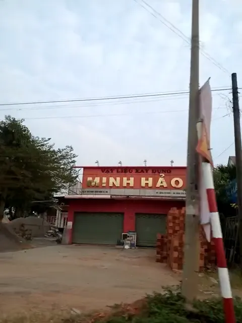 cửa hàng vật liệu xây dựng