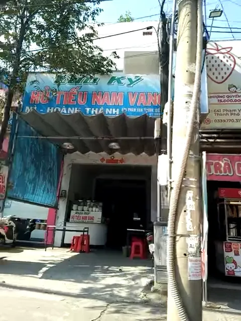 hủ tiếu nam vang - mì - hoành thánh